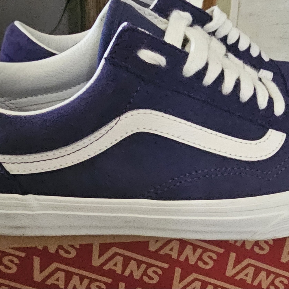 Vans Women's  Beacon Blue and White OLD SCHOOL  Mint Condition